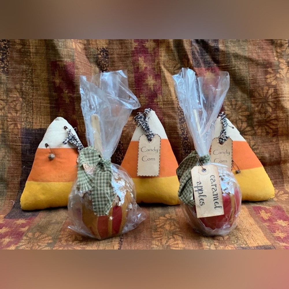 Fall Candy Corn Caramel Apples display